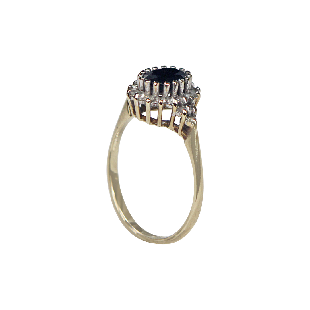 Ladies 18ct Yellow Gold Black Sapphire Diamond Cluster Ring