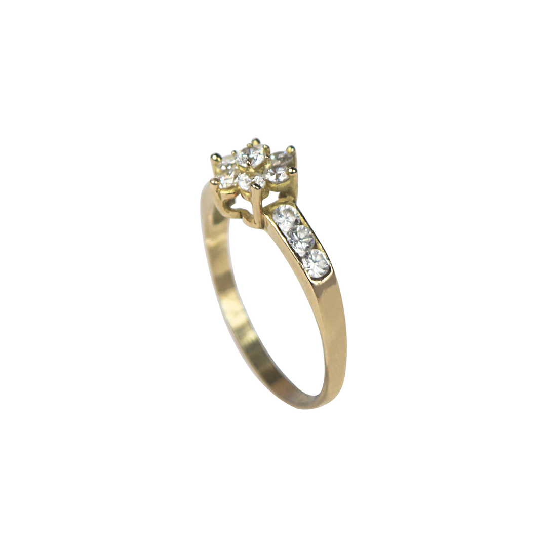 9kt Yellow Gold Cluster Ring with 13 Round Cut Zircons